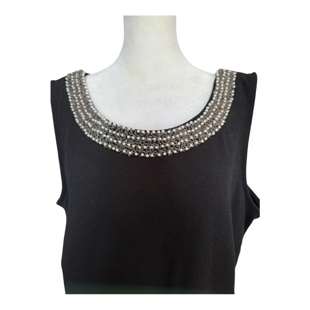Maya Brooke Black Sleeveless Dress with Pearl Embellished Crewneck 16W Plus - Picture 3 of 7